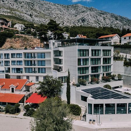 Hotel Medistone Оміш Екстер'єр фото