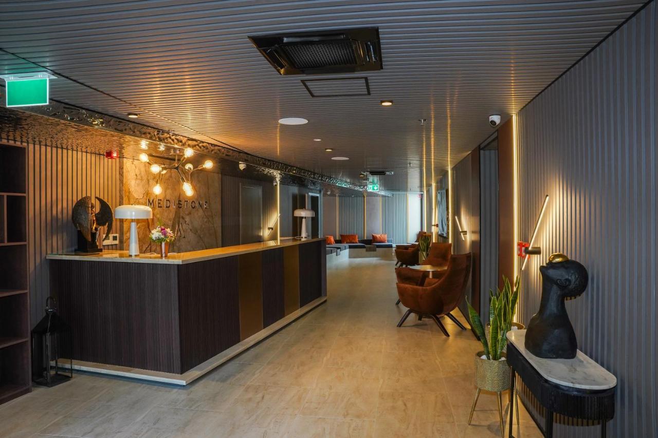 Hotel Medistone Оміш Екстер'єр фото