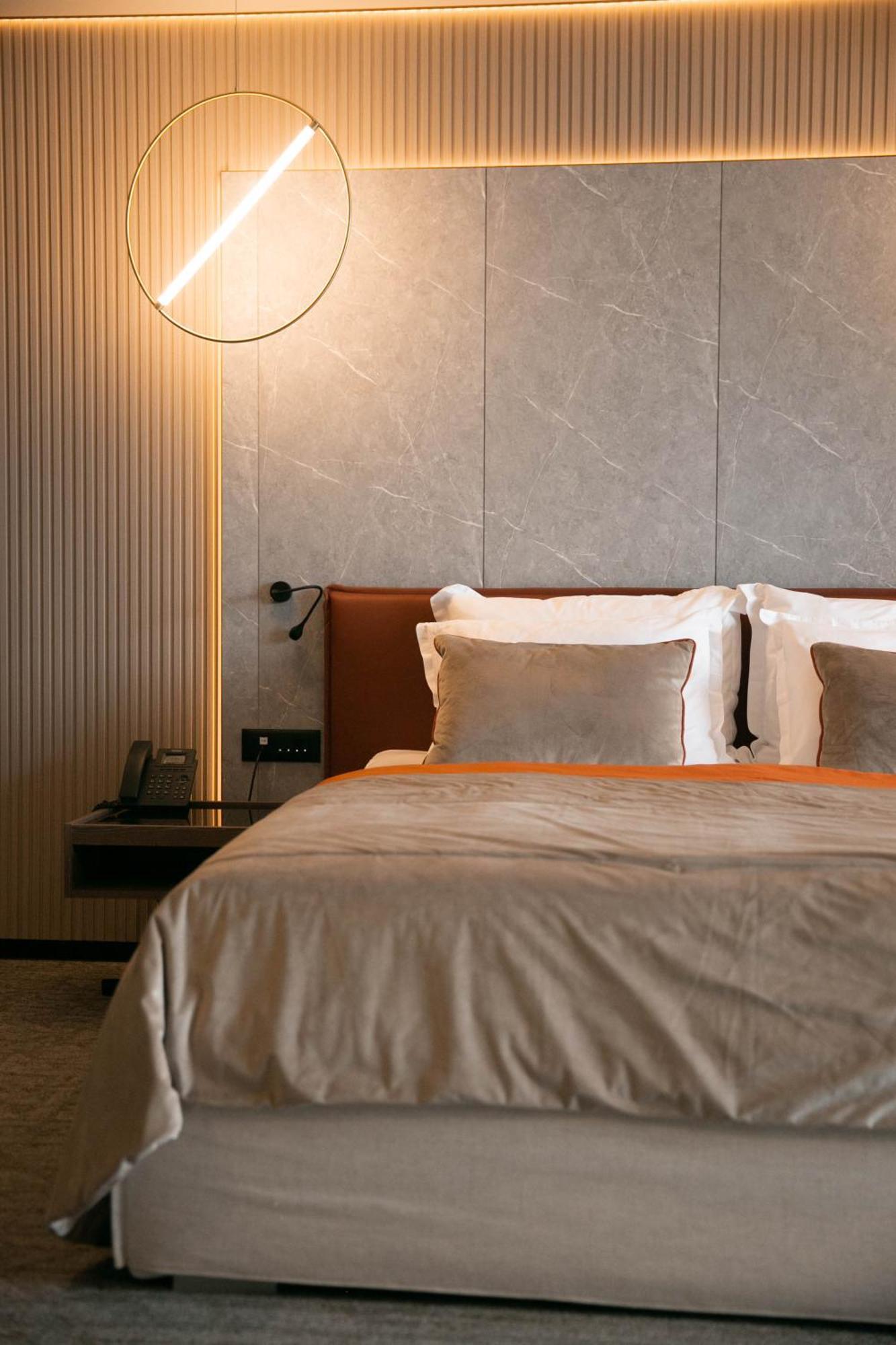 Hotel Medistone Оміш Екстер'єр фото