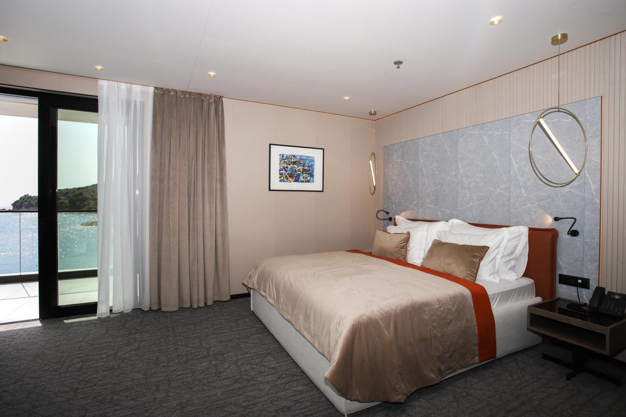 Hotel Medistone Оміш Екстер'єр фото
