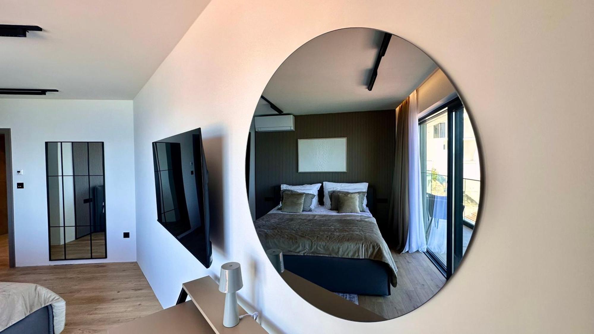 Hotel Medistone Оміш Екстер'єр фото