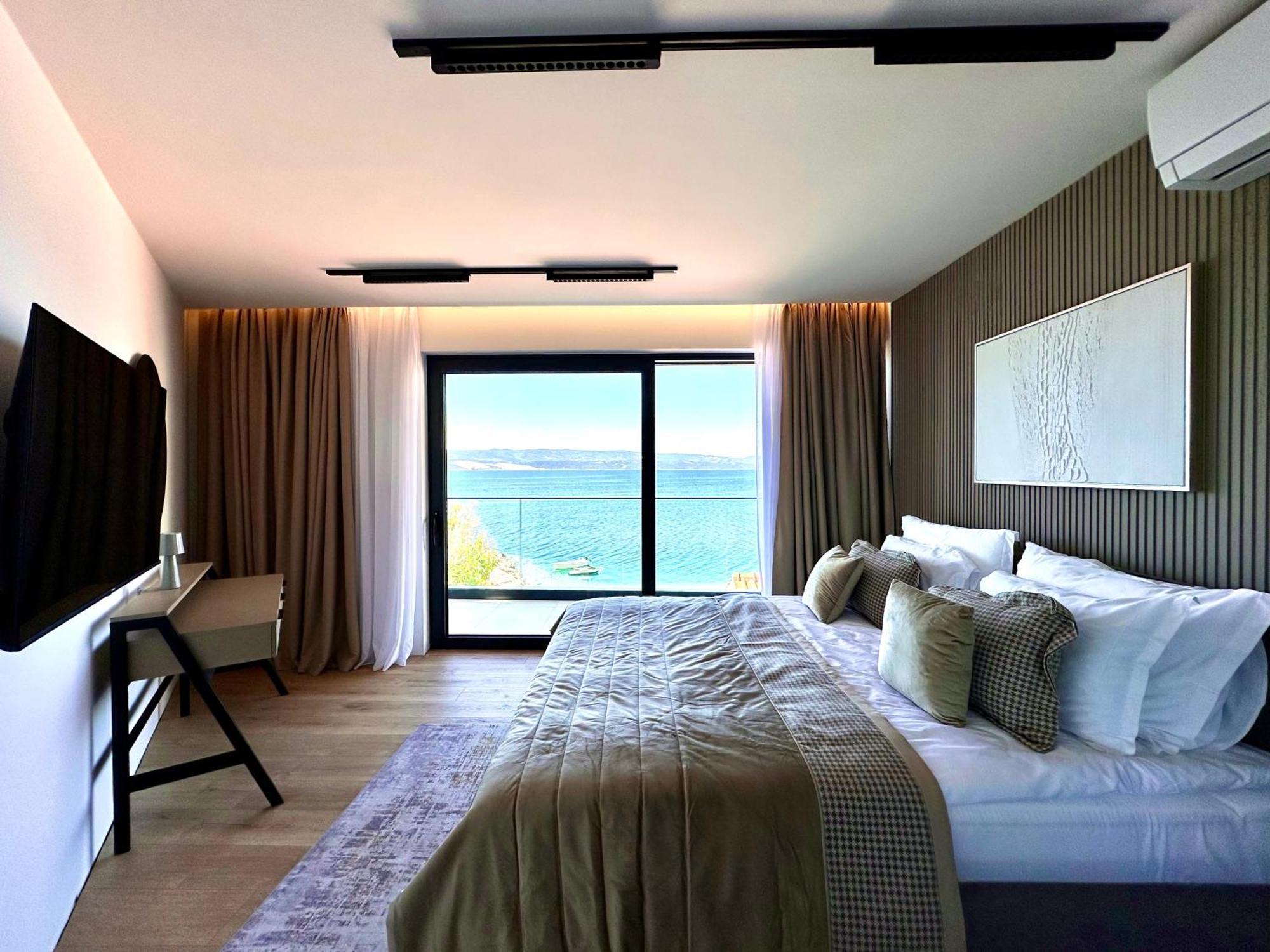 Hotel Medistone Оміш Екстер'єр фото